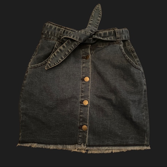 Debbie Belted Denim Skirt 
superdown - Picture 3 of 4